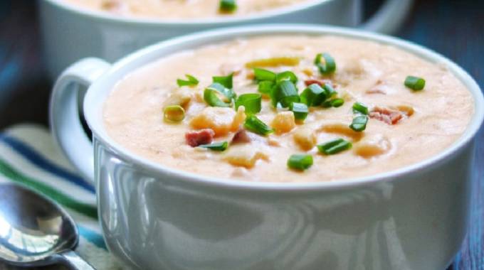 Slow Cooker Cheesy Potato Soup With Ham The Sunday Mail   Recipe 680x380 